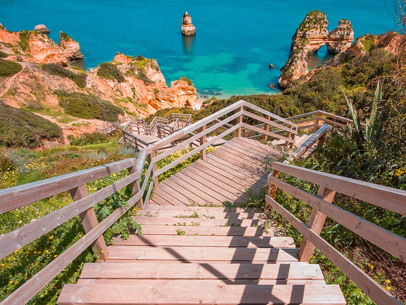 Ponta da Piedade clifftop viewpoints and golden rock sea arches