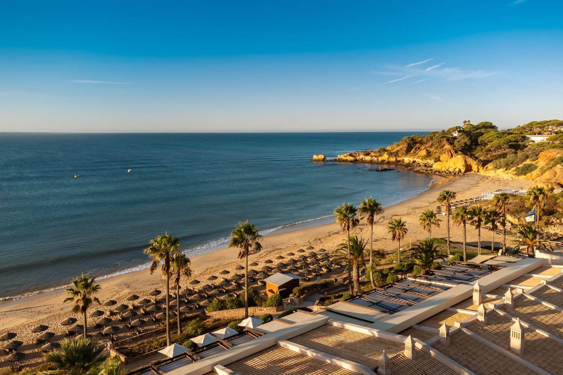 Praia da Oura beach near Albufeira for Faro Airport private transfers